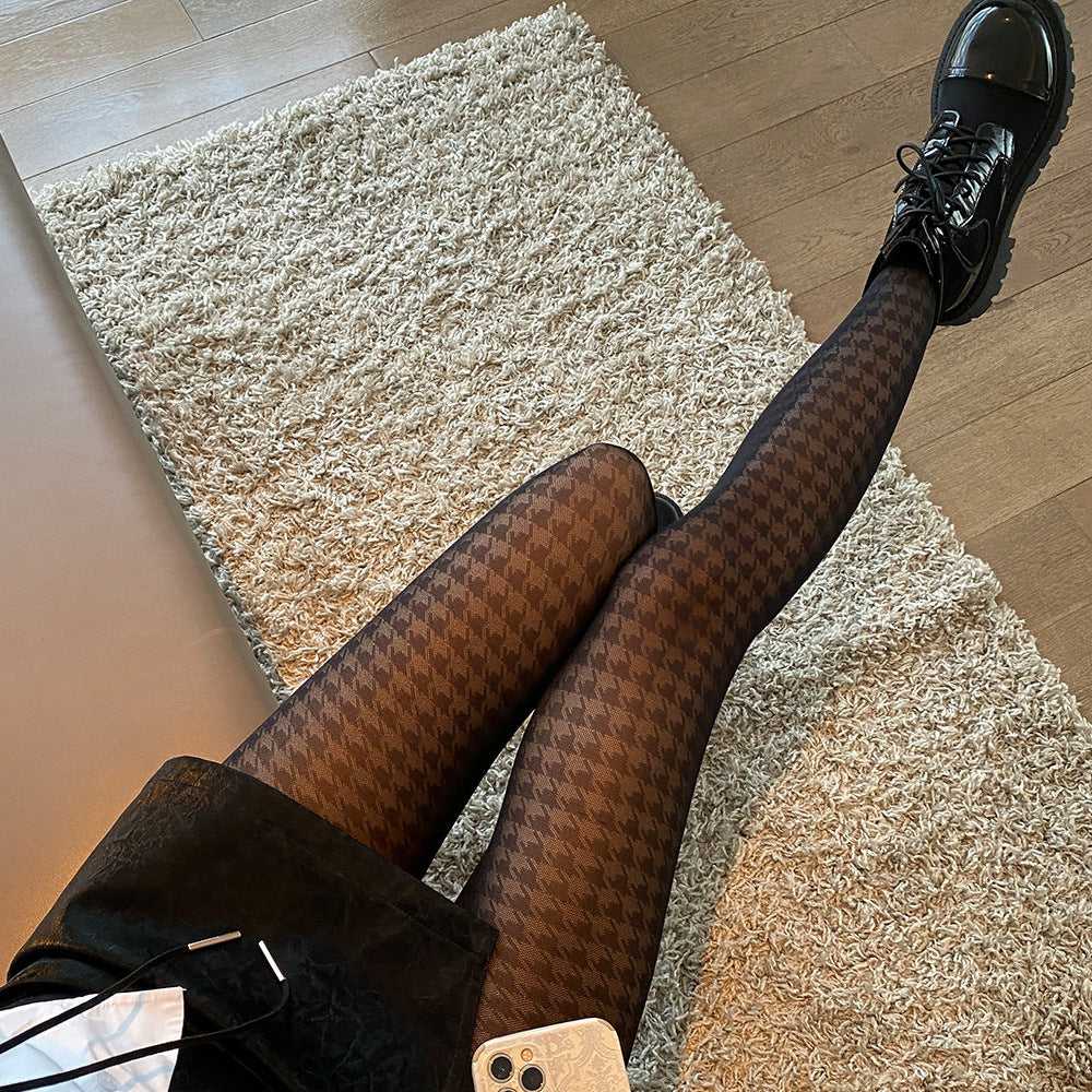 Hosiery With A Diamond And Houndstooth Pattern